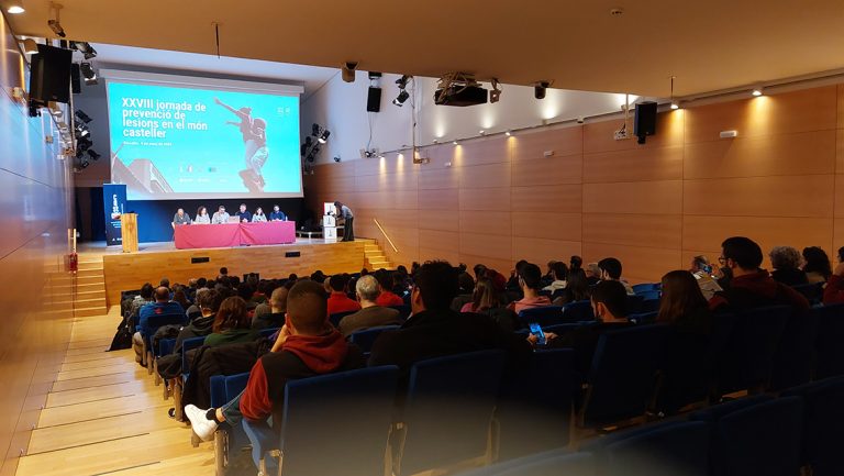 Més de 150 castellers debaten sobre els horaris i el consum d’alcohol a les actuacions