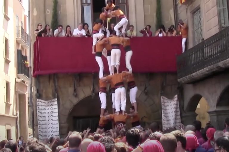 Castells insòlits (1): el 4de7 per sota