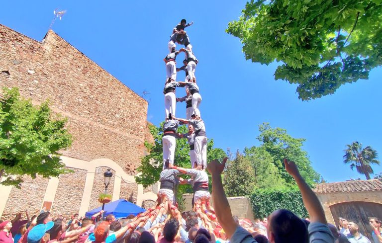 Sants estrena els 8 pisos en un cap de setmana de rodatge de moltes colles