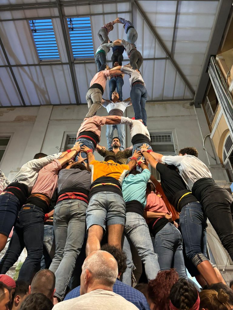 El Pati amb quatre colles