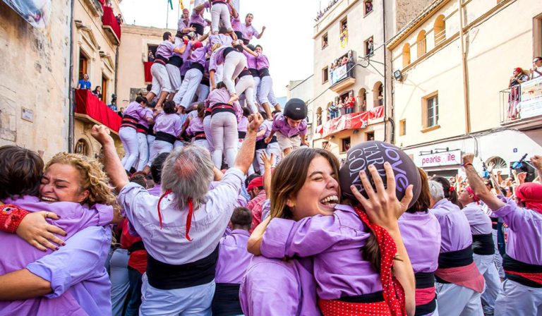 Jove de Tarragona: el repte del 3de10 amb folre i manilles (part 2)