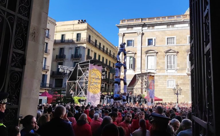 Retrobament a la plaça Sant Jaume
