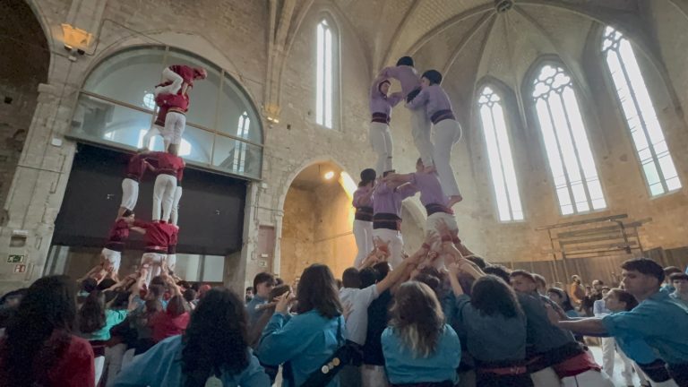 El món casteller universitari es prepara per a la temporada de primavera