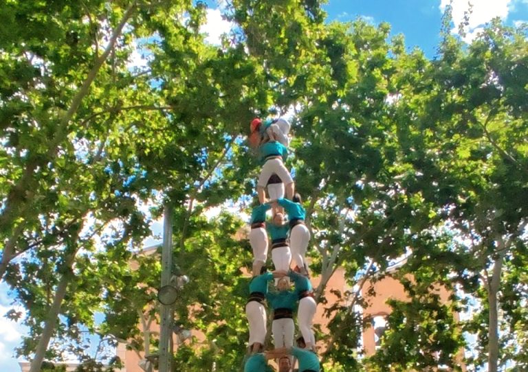Tres places busquen el primer castell de 9 de l’any