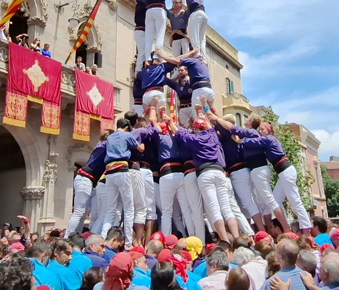 Capgrossos amb fam de 9 i Joves amb previsió de folres