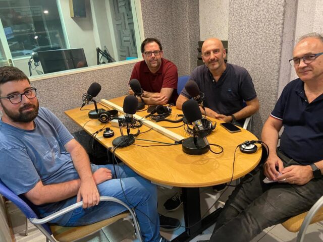 Des de la plaça del Blat: Carles Cortès i Eloi Bigorra