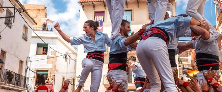 L’ascens als 8 pisos dels Nois