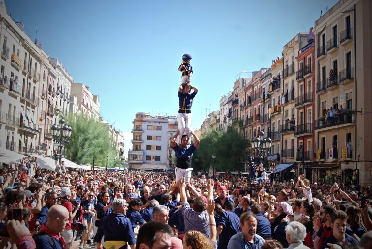 El pilar caminant, el castell itinerant
