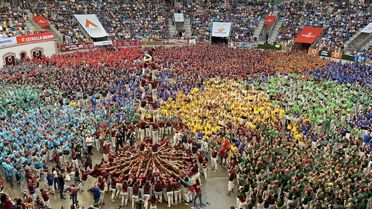 La taula classificatòria del Concurs registra els primers moviments