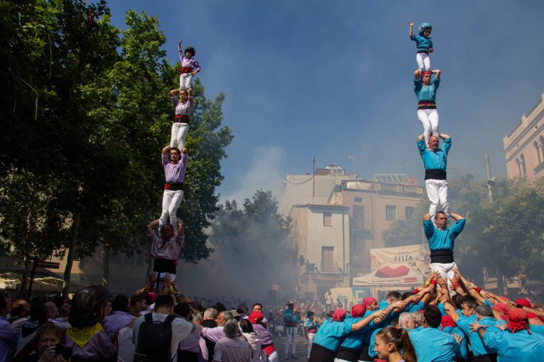 Minyons i Castellers abocats a la Festa Major