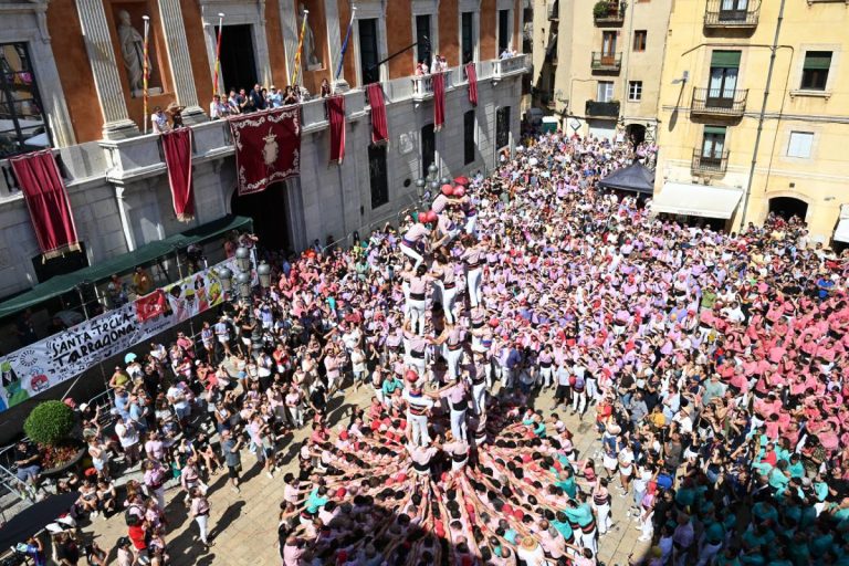 El primer diumenge de Festes posa a prova les cartes ambicioses abans del Concurs